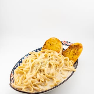 Fettuccine Alfredo