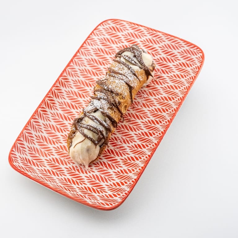 Delicious Cannoli: A Sweet Italian Treat